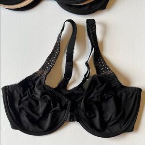 Wacoal Soft Embrace bras with lace detail and front close - lot of 4